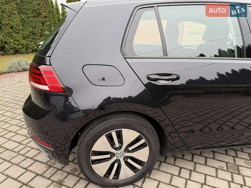 Хэтчбек Volkswagen e-Golf 2018 в Ровно