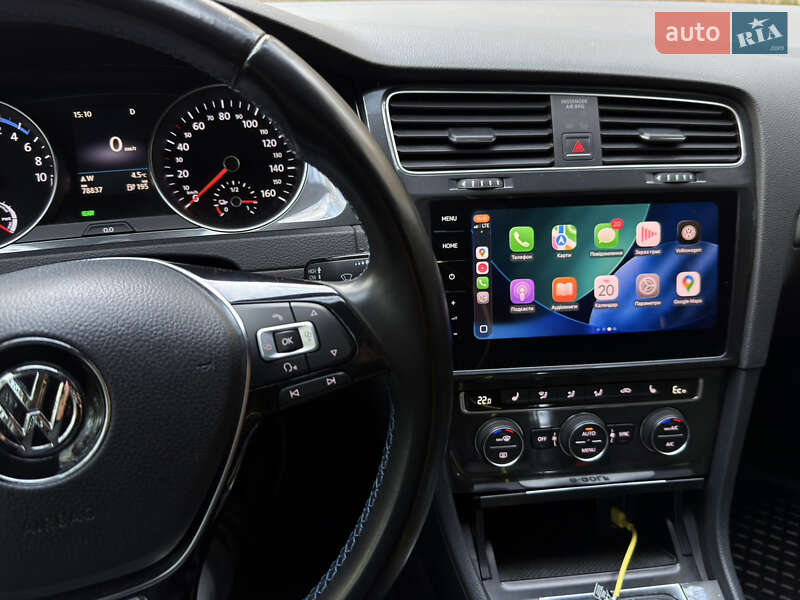 Хэтчбек Volkswagen e-Golf 2017 в Львове