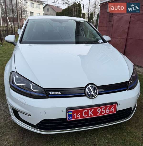Volkswagen e-Golf 2015
