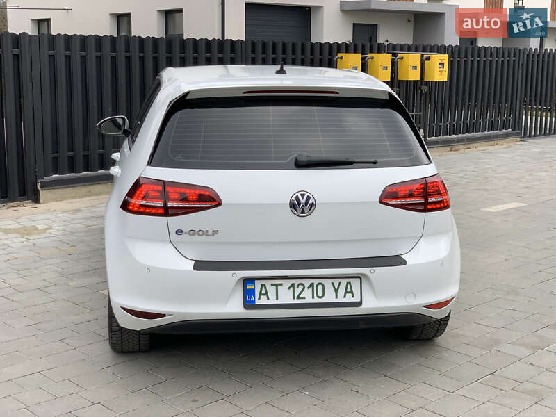 Хэтчбек Volkswagen e-Golf 2015 в Ивано-Франковске