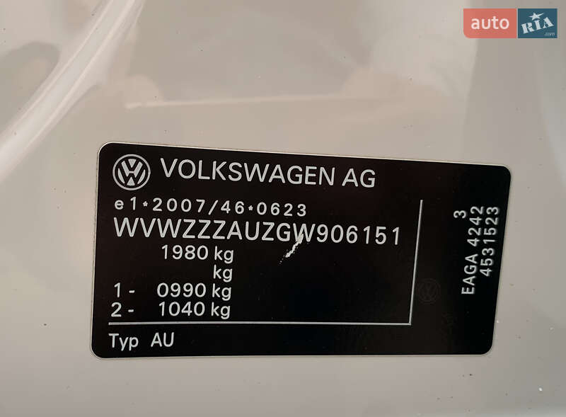 Хэтчбек Volkswagen e-Golf 2015 в Ивано-Франковске