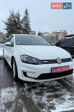 Хетчбек Volkswagen e-Golf 2016 в Львові