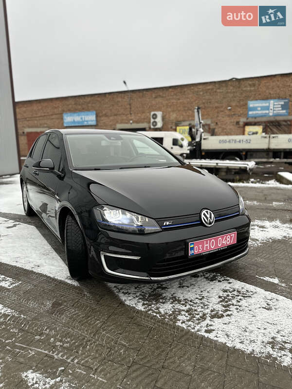 Хэтчбек Volkswagen e-Golf 2014 в Владимире