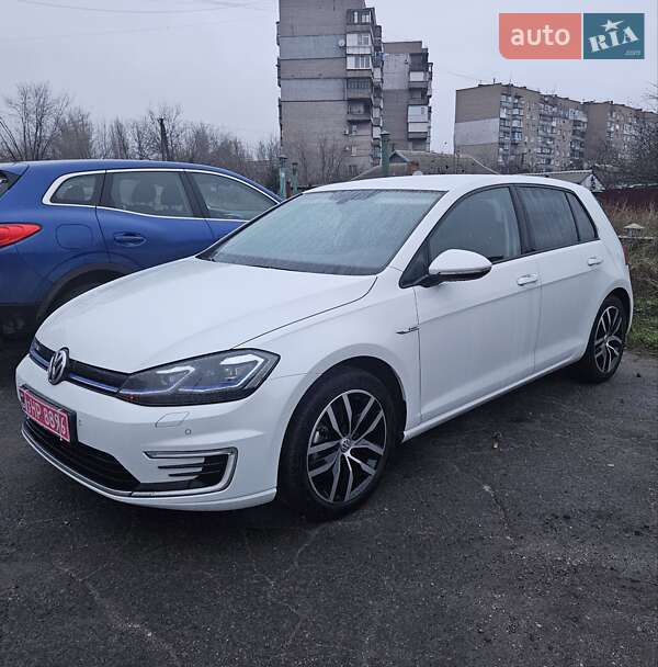 Volkswagen e-Golf 2019
