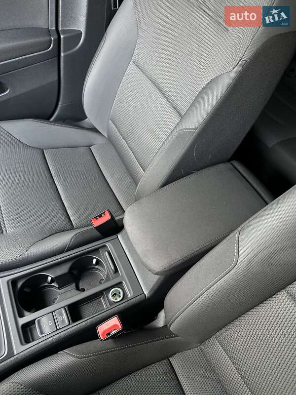 Хэтчбек Volkswagen e-Golf 2020 в Днепре