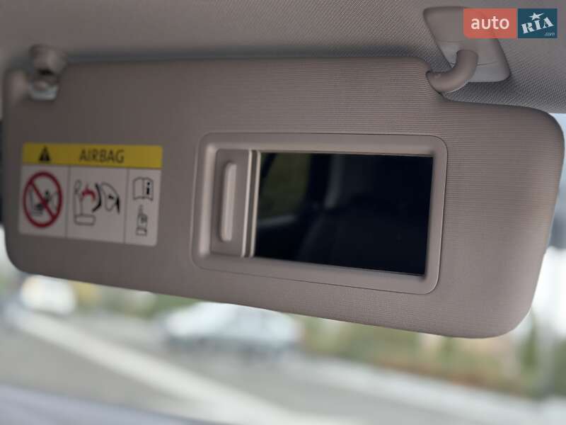 Хэтчбек Volkswagen e-Golf 2020 в Днепре