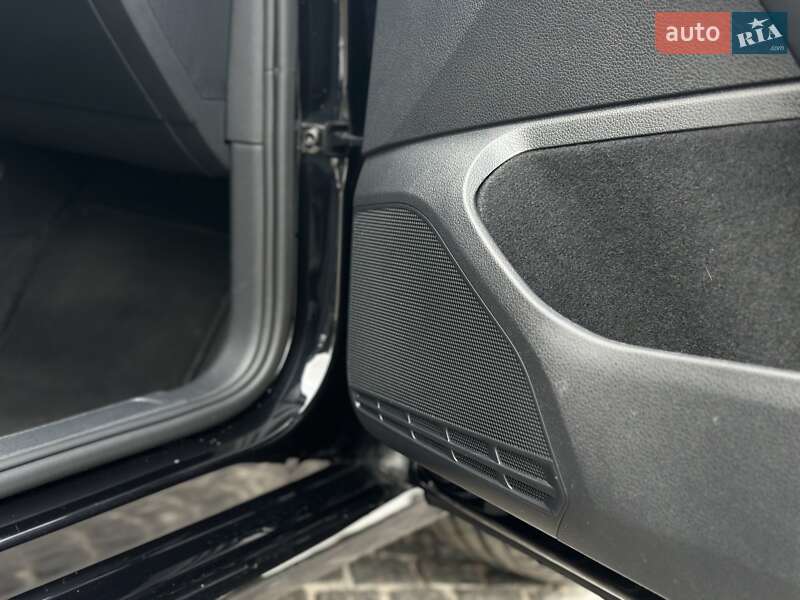 Хэтчбек Volkswagen e-Golf 2020 в Днепре