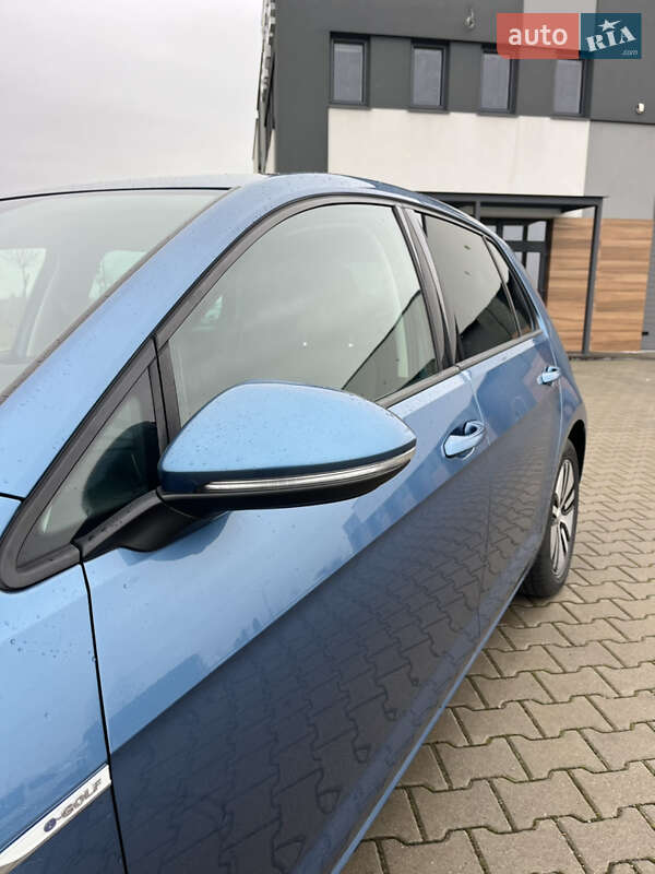 Хэтчбек Volkswagen e-Golf 2015 в Ковеле