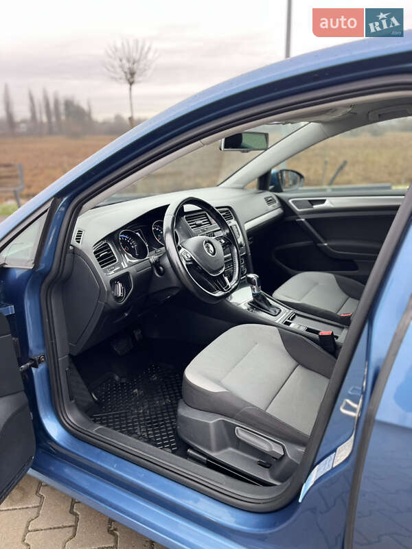 Хэтчбек Volkswagen e-Golf 2015 в Ковеле