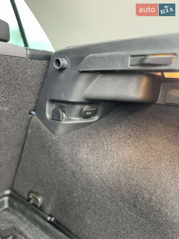 Хэтчбек Volkswagen e-Golf 2015 в Ковеле