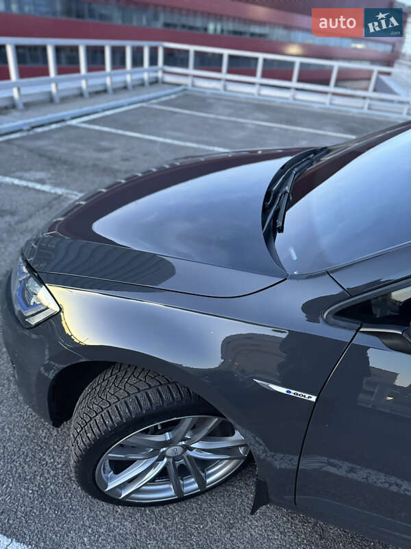 Хэтчбек Volkswagen e-Golf 2020 в Днепре