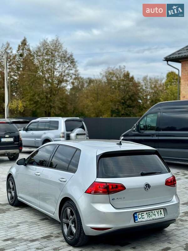 Хетчбек Volkswagen e-Golf 2015 в Чернівцях фото 21 Хетчбек Volkswagen e-Golf 2015 в Чернівцях