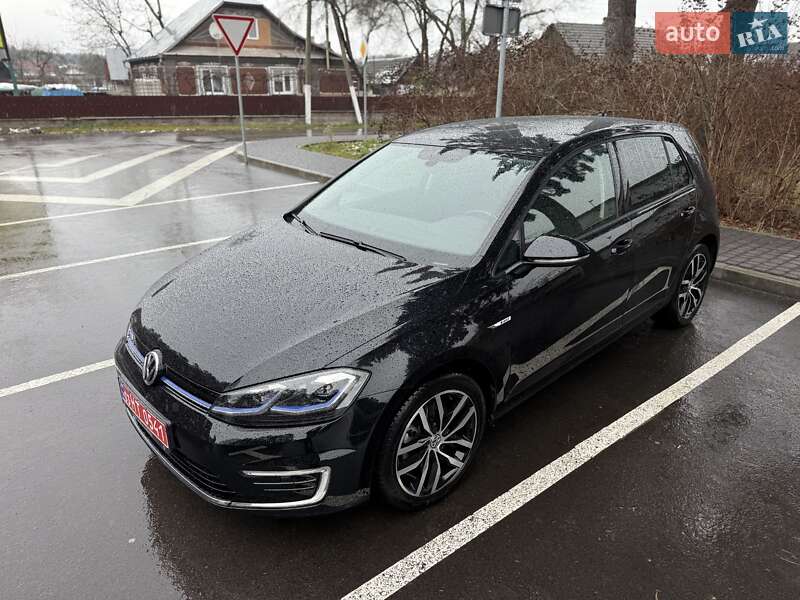 Хэтчбек Volkswagen e-Golf 2019 в Дубно