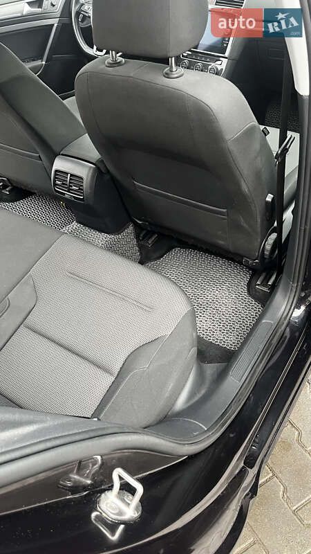 Хэтчбек Volkswagen e-Golf 2020 в Тернополе