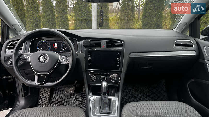 Хэтчбек Volkswagen e-Golf 2020 в Тернополе