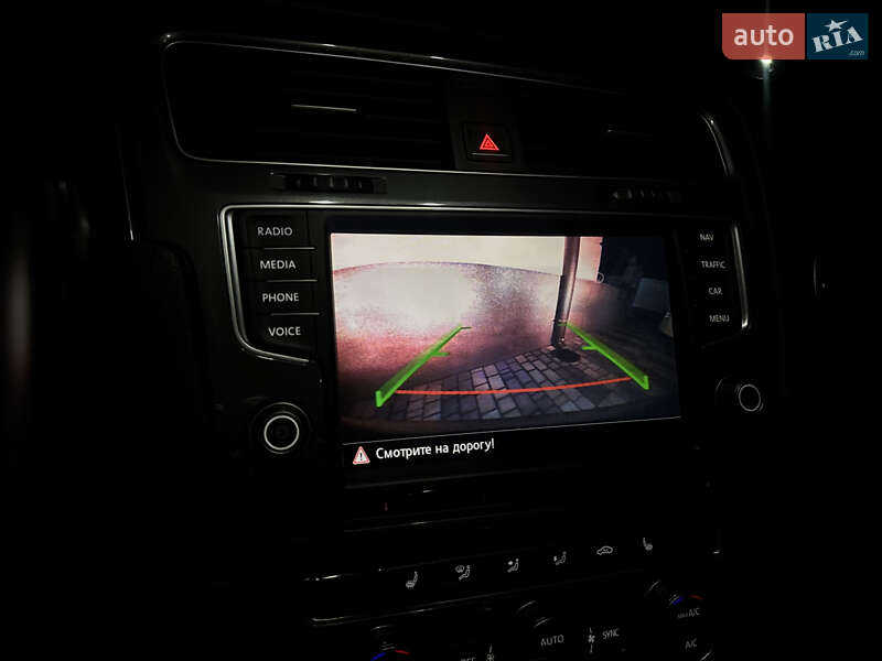 Хэтчбек Volkswagen e-Golf 2015 в Хмельницком