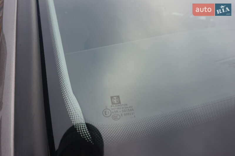 Хэтчбек Volkswagen e-Golf 2015 в Самборе