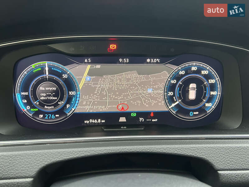 Хэтчбек Volkswagen e-Golf 2018 в Львове