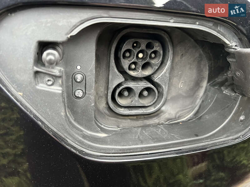 Хэтчбек Volkswagen e-Golf 2018 в Львове