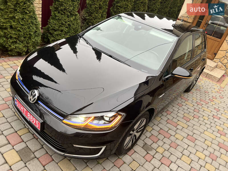 Хэтчбек Volkswagen e-Golf 2018 в Львове