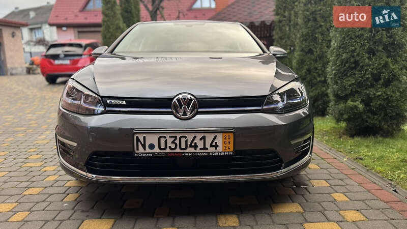 Хэтчбек Volkswagen e-Golf 2021 в Сваляве