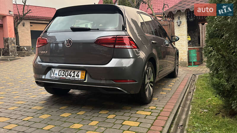 Хэтчбек Volkswagen e-Golf 2021 в Сваляве
