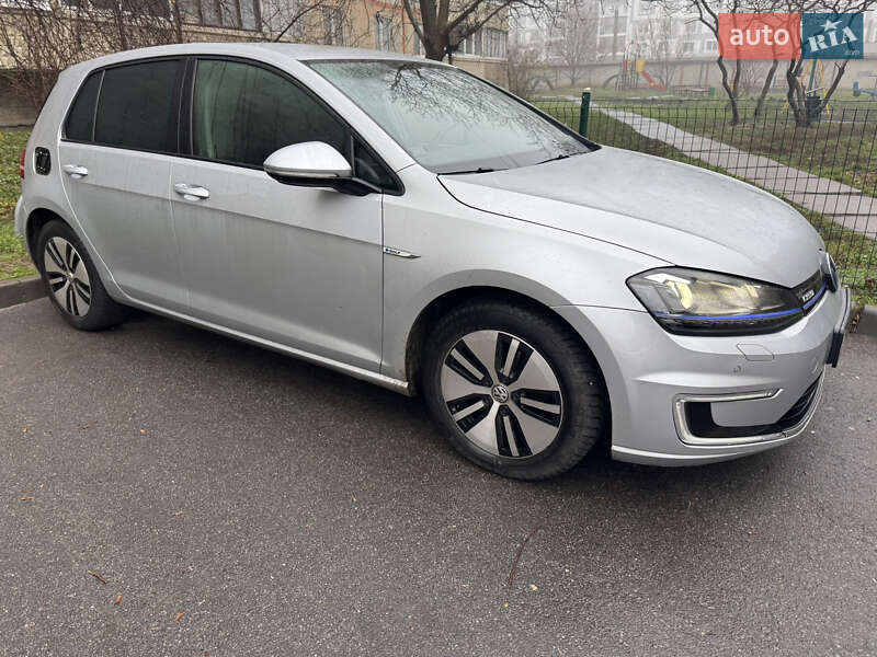 Хэтчбек Volkswagen e-Golf 2016 в Харькове