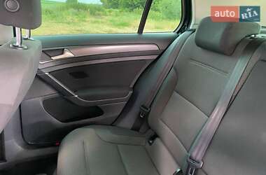 Хэтчбек Volkswagen e-Golf 2017 в Житомире