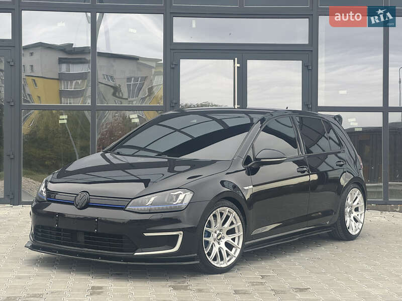 Volkswagen e-Golf 2015