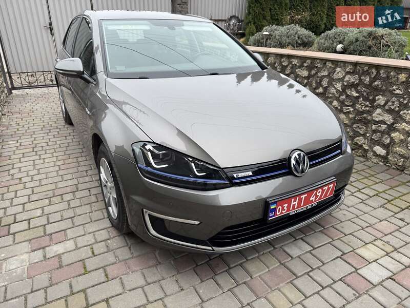 Хэтчбек Volkswagen e-Golf 2015 в Тернополе фото Хэтчбек Volkswagen e-Golf 2015 в Тернополе