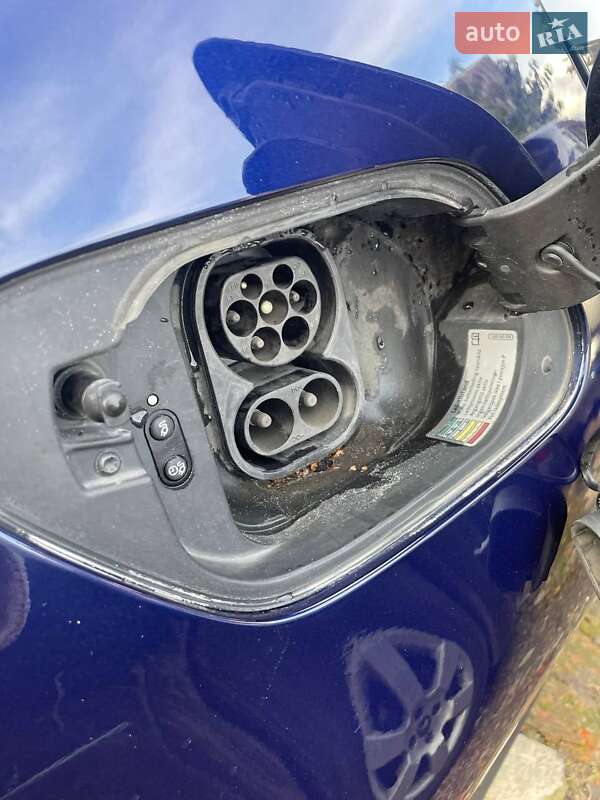 Хетчбек Volkswagen e-Golf 2019 в Луцьку фото 8 Хетчбек Volkswagen e-Golf 2019 в Луцьку