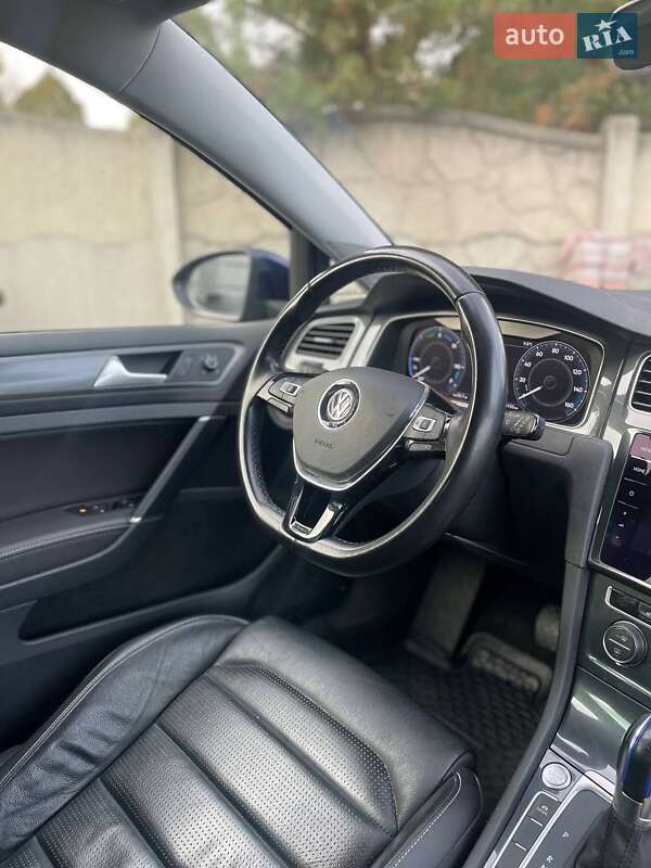 Хетчбек Volkswagen e-Golf 2019 в Луцьку фото 11 Хетчбек Volkswagen e-Golf 2019 в Луцьку