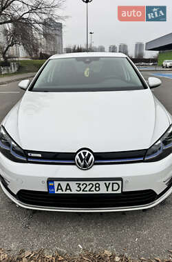 Хетчбек Volkswagen e-Golf 2019 в Києві