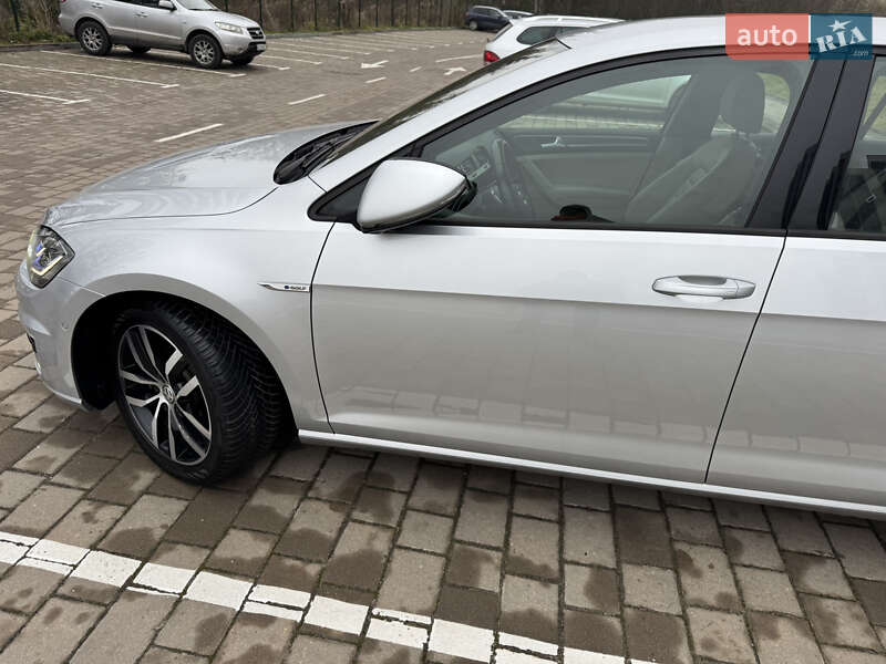 Хэтчбек Volkswagen e-Golf 2019 в Луцке
