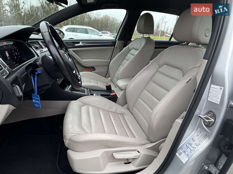 Хэтчбек Volkswagen e-Golf 2019 в Луцке