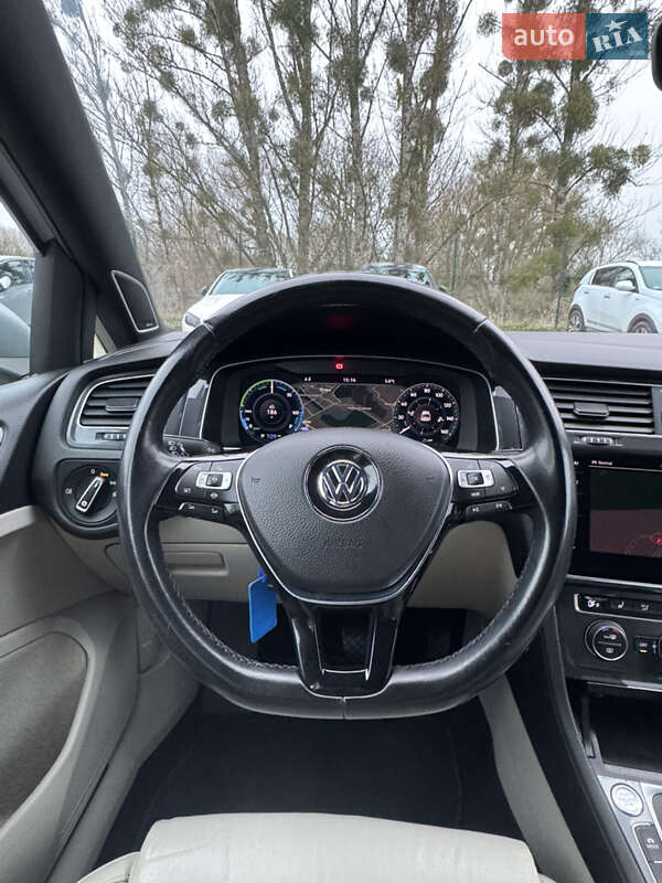 Хэтчбек Volkswagen e-Golf 2019 в Луцке