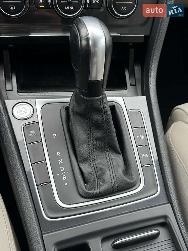 Хэтчбек Volkswagen e-Golf 2019 в Луцке