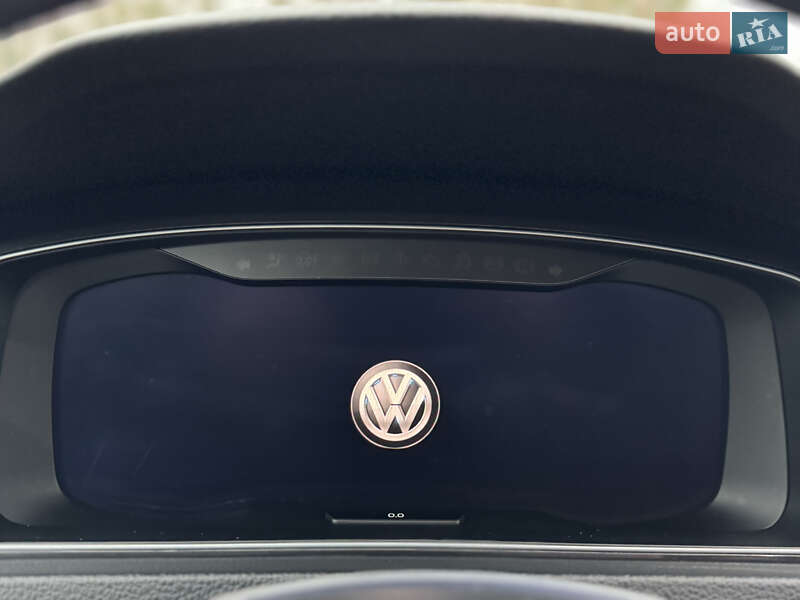 Хэтчбек Volkswagen e-Golf 2019 в Луцке