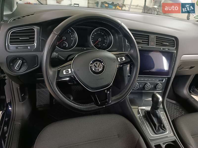 Хэтчбек Volkswagen e-Golf 2020 в Николаеве фото 16 Хэтчбек Volkswagen e-Golf 2020 в Николаеве