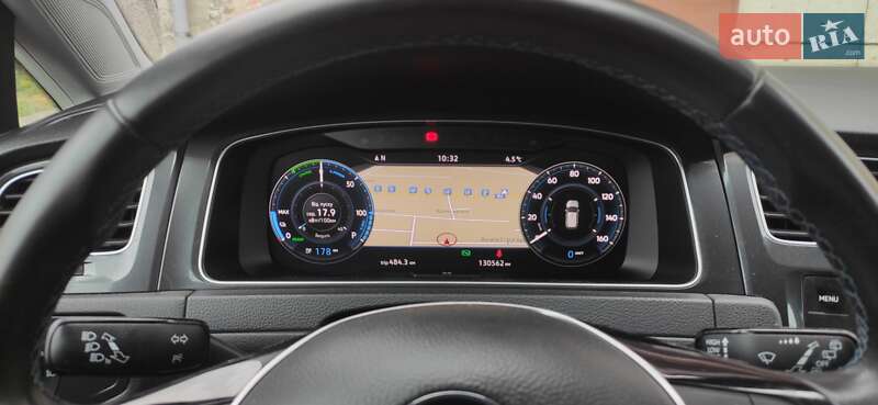 Хетчбек Volkswagen e-Golf 2018 в Львові фото 20 Хетчбек Volkswagen e-Golf 2018 в Львові