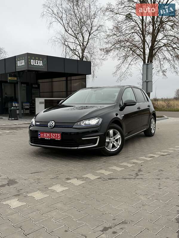 Volkswagen e-Golf 2015