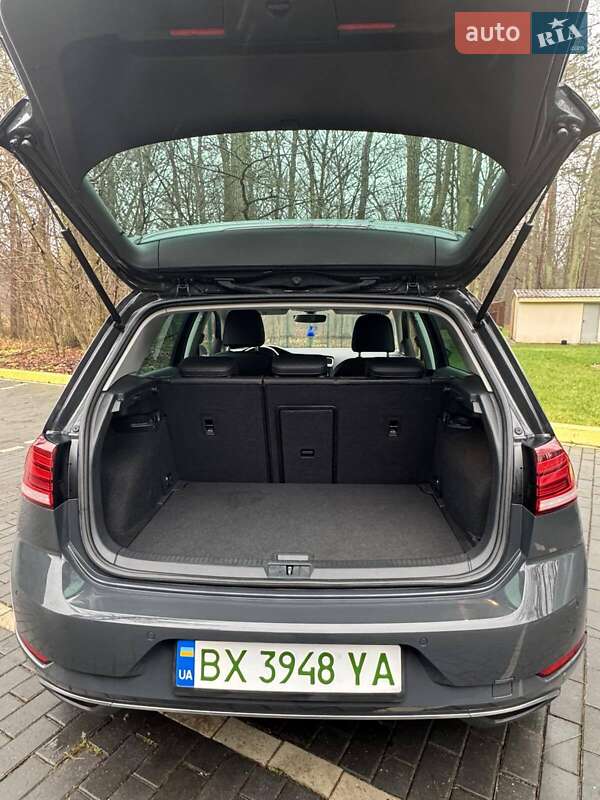 Хэтчбек Volkswagen e-Golf 2020 в Шепетовке