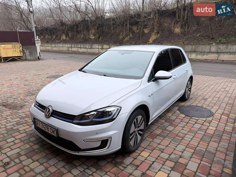 Volkswagen e-Golf 2017