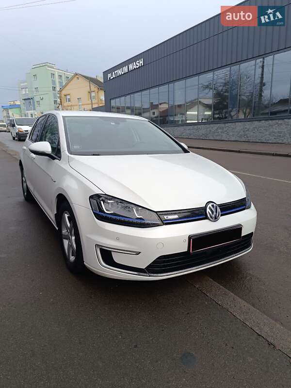 Volkswagen e-Golf 2015 Volkswagen e-Golf 2015
