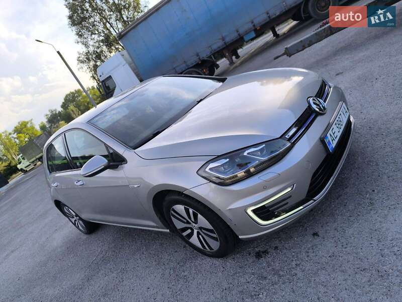 Volkswagen e-Golf 2017 Volkswagen e-Golf 2017