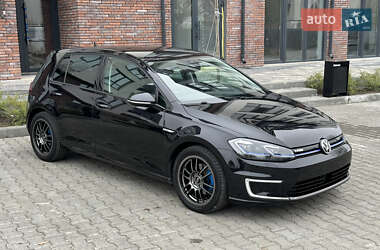 Хетчбек Volkswagen e-Golf 2018 в Умані