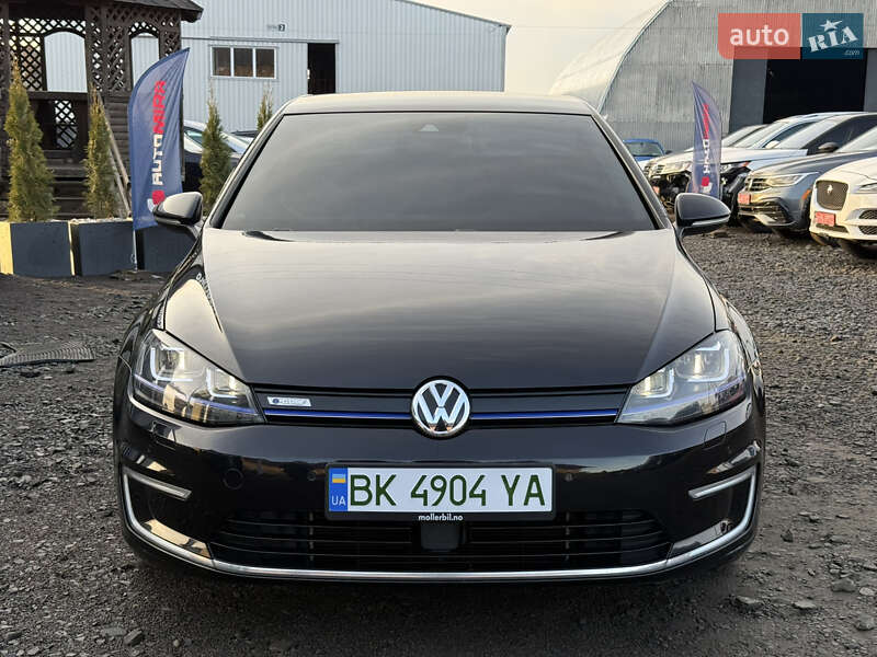 Хетчбек Volkswagen e-Golf 2015 в Луцьку