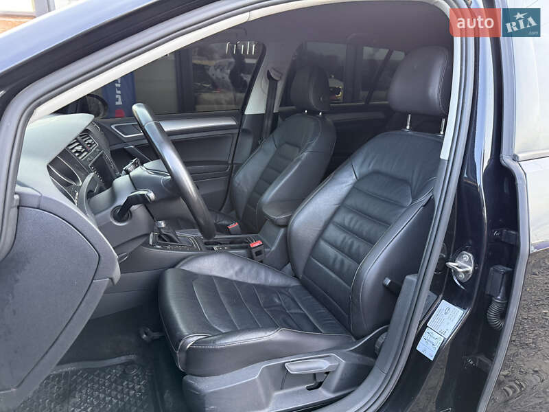 Хетчбек Volkswagen e-Golf 2015 в Луцьку