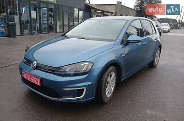 Хэтчбек Volkswagen e-Golf 2015 в Шептицькому