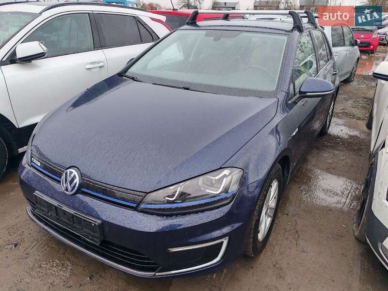 Volkswagen e-Golf 2015